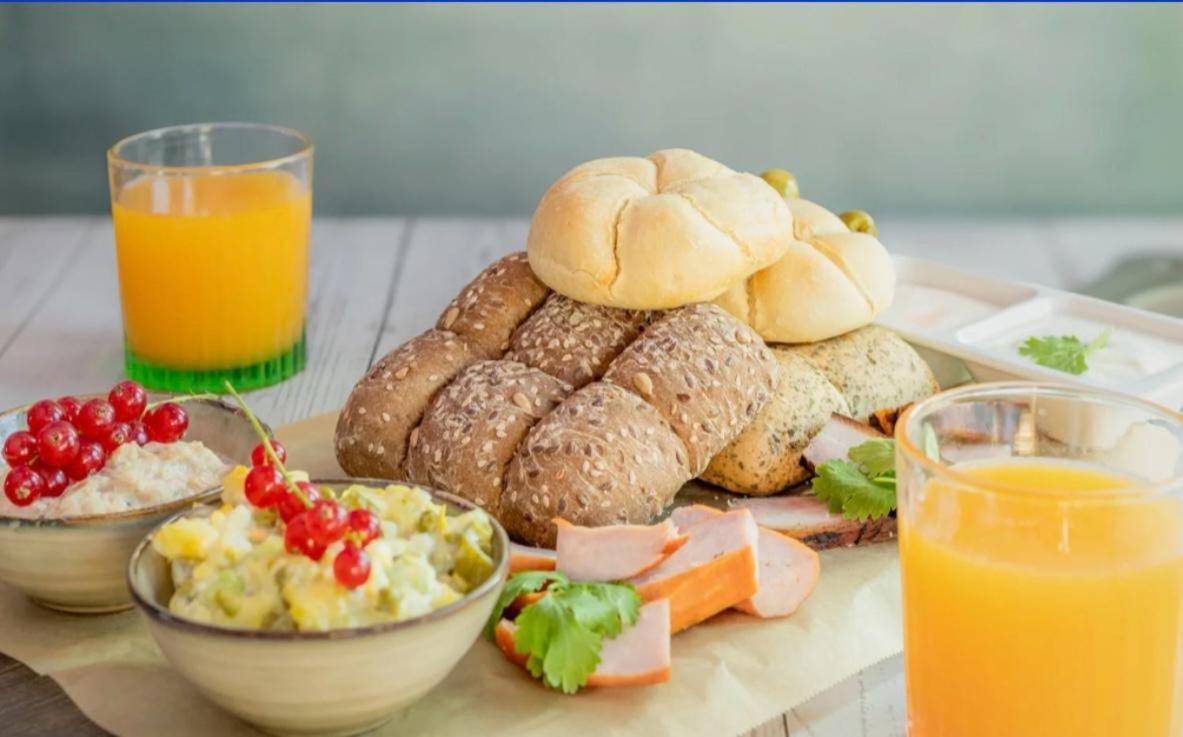 Unieke Bed En Breakfast Met Historisch Verhaal In Ferwert Ferwerd Εξωτερικό φωτογραφία